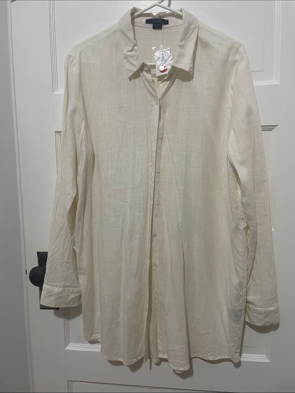 EILEEN FISHER Cream Button-Down Longline Shirt